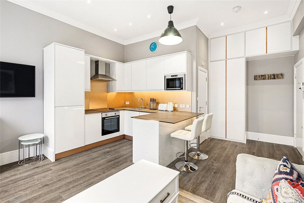 Property photo 2 of 14 Picture No. 09