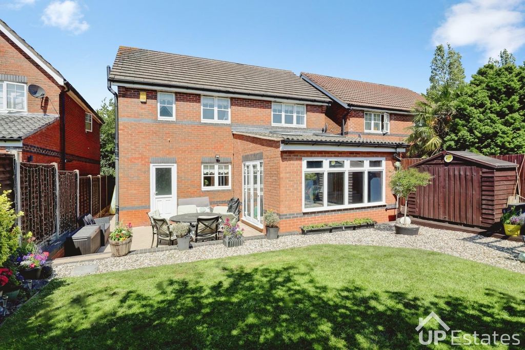 Property photo 2 of 31
