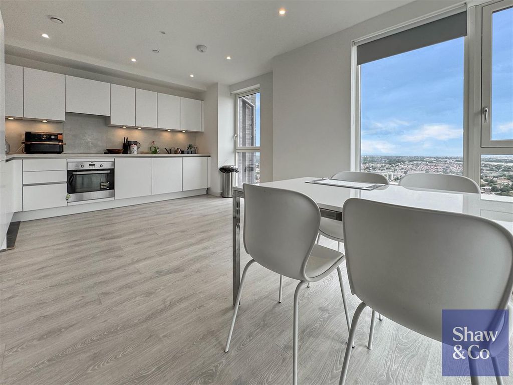 Property photo 1 of 11 Kitchen Diner.Jpeg