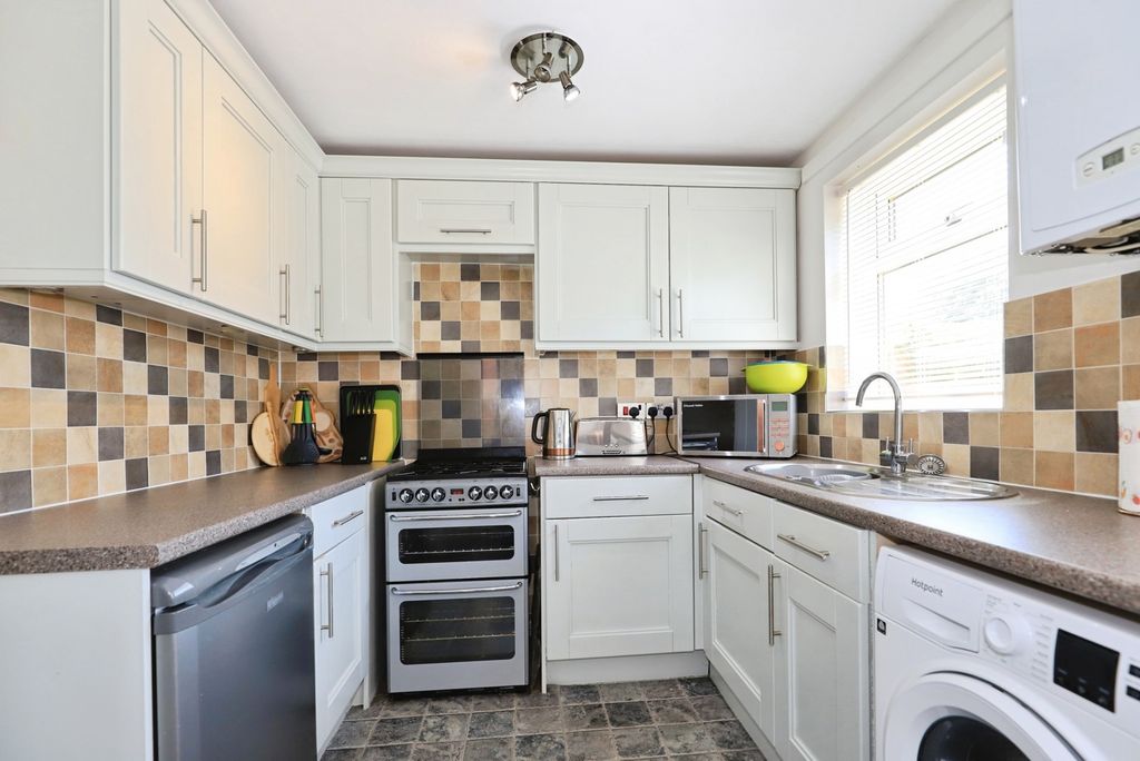 Property photo 3 of 11 Kitchen/Diner