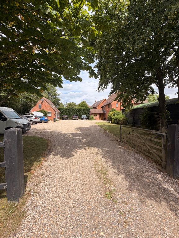 Property photo 3 of 19