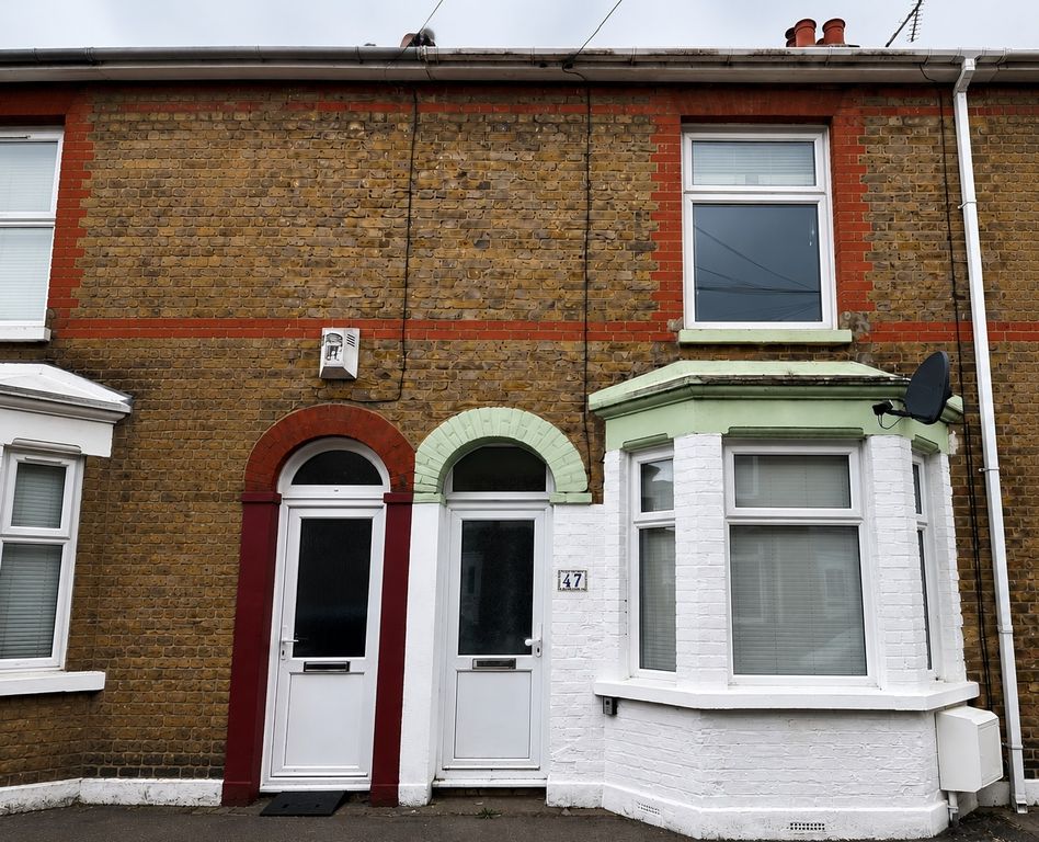 Property photo 1 of 8