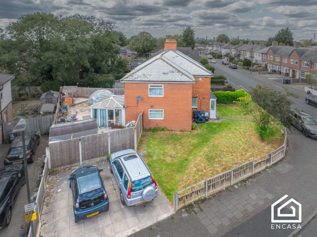 Property photo 2 of 22