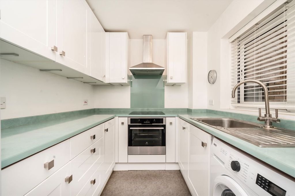 Property photo 3 of 5