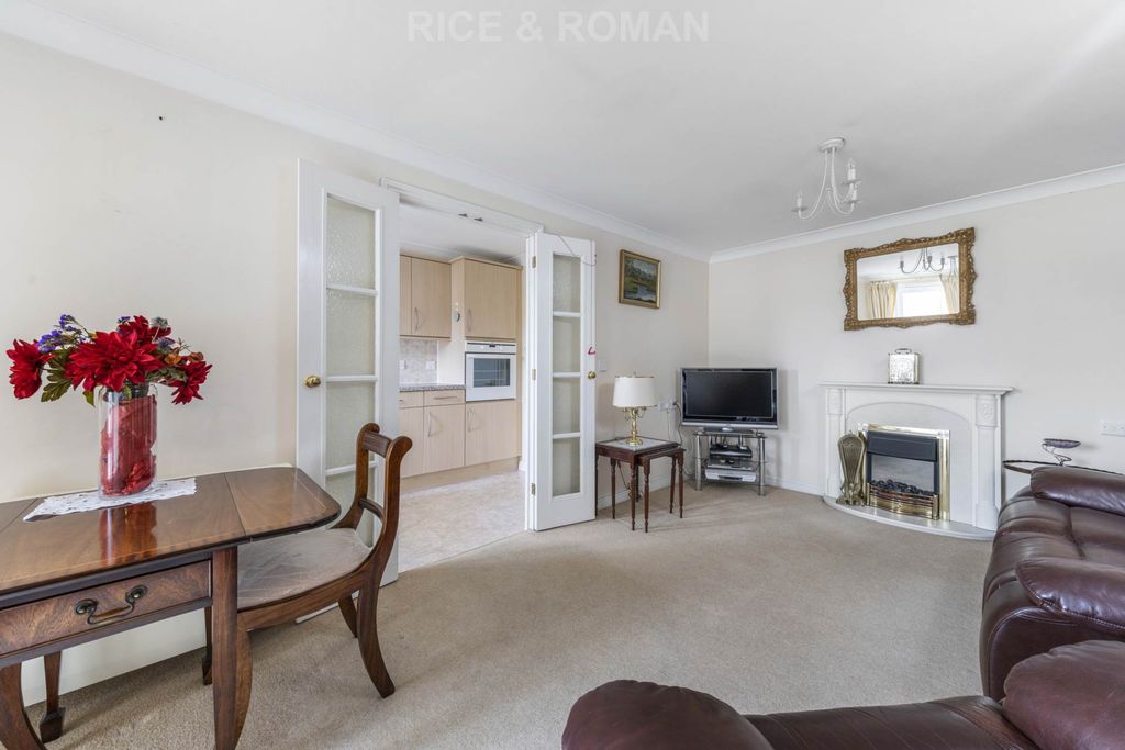 Property photo 2 of 12