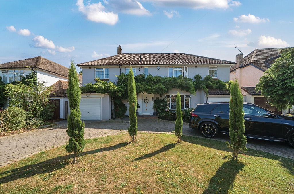 Property photo 1 of 27 1340530-25-689F03...