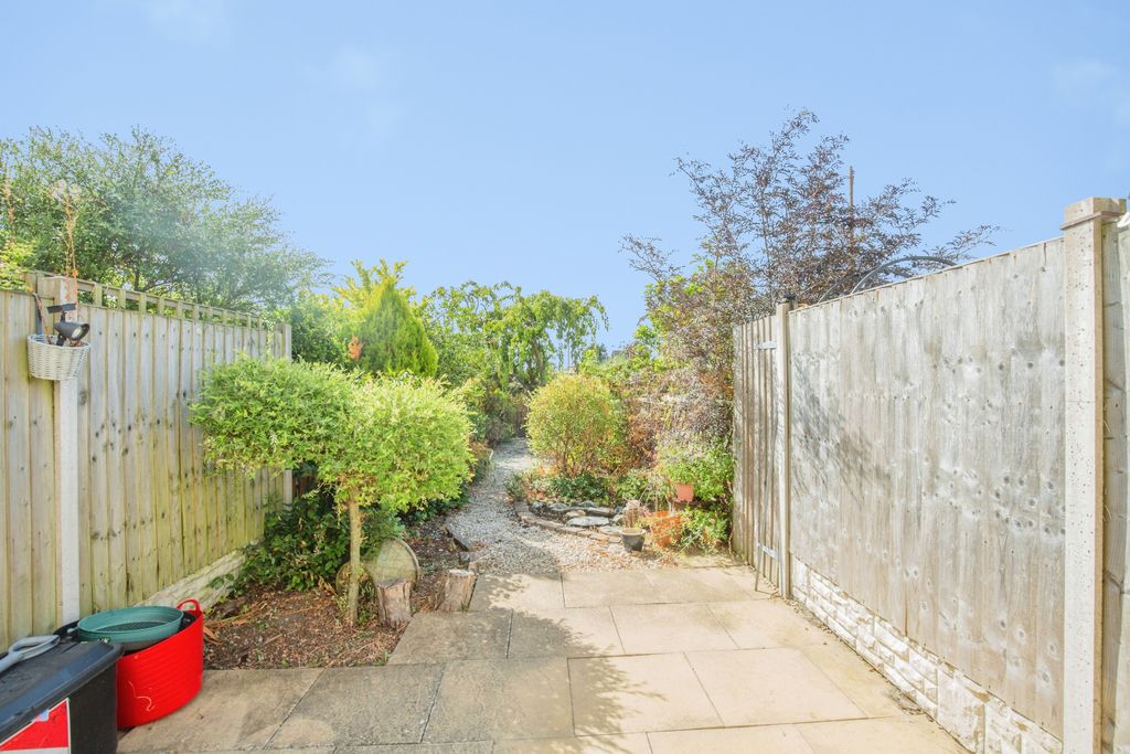 Property photo 2 of 19 Ec5582E9-Mw26-2232