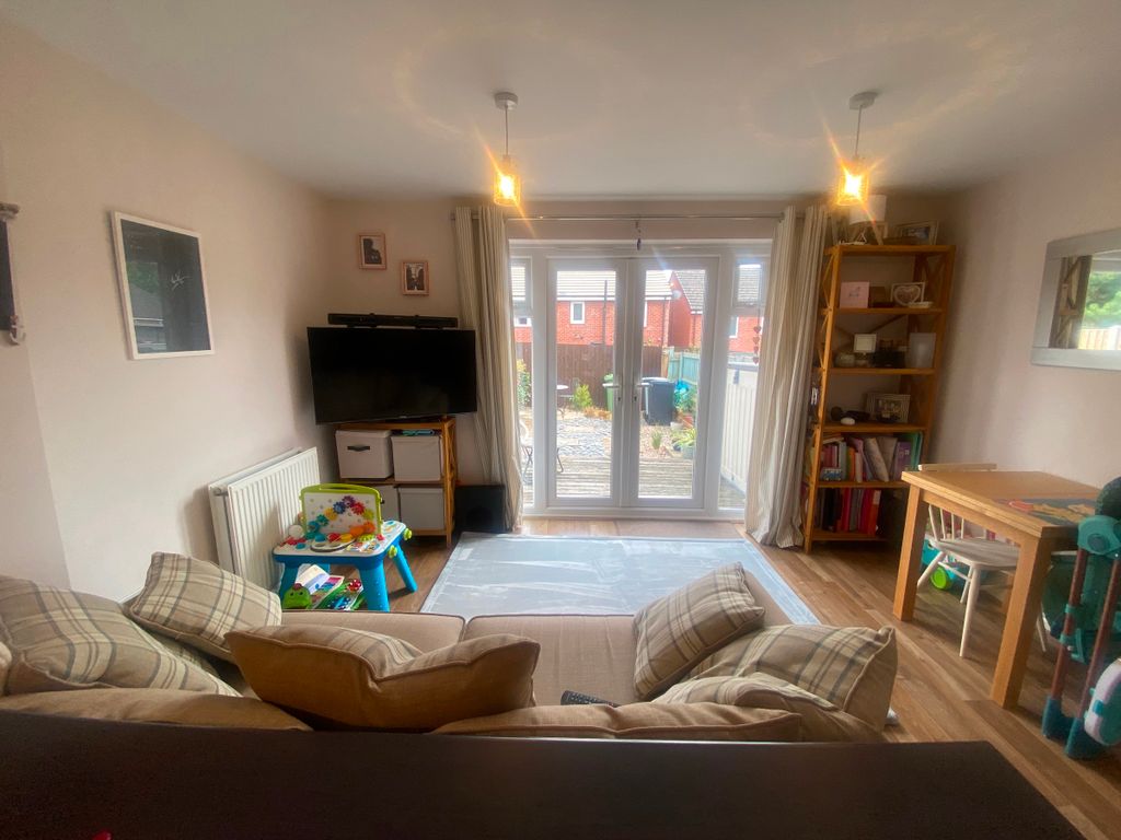 Property photo 2 of 11