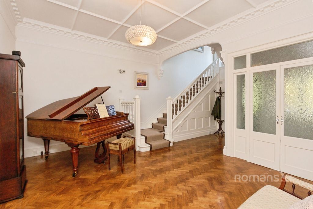 Property photo 2 of 20 Pbox-Img.Jpg