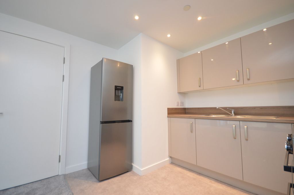 Property photo 3 of 9 Dsc_8330