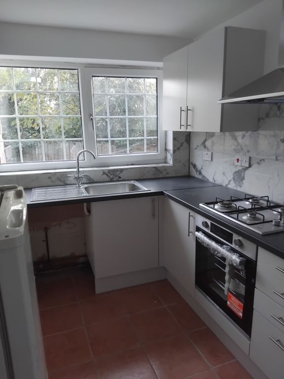 Property photo 2 of 32