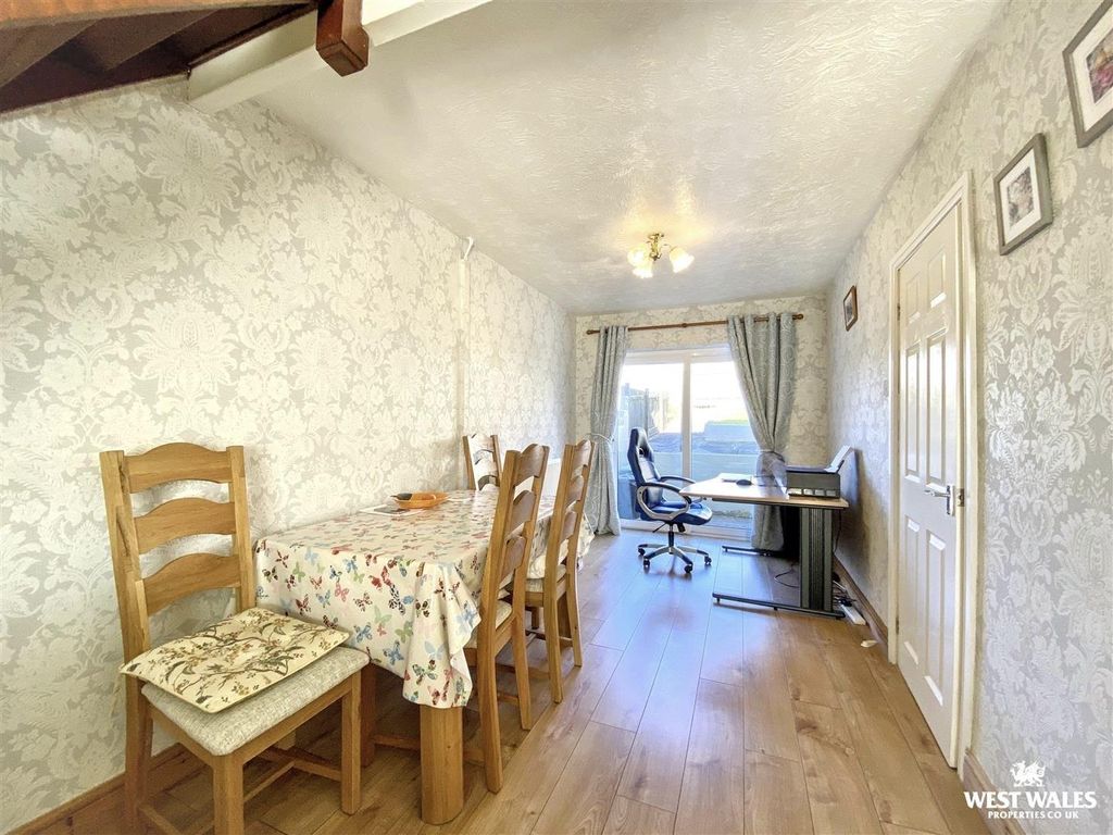 Property photo 3 of 22 Img_5211.Jpg