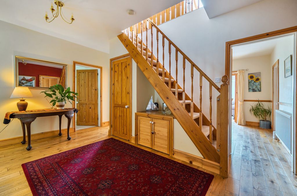 Property photo 2 of 25 1456809-1-6A1dab3...