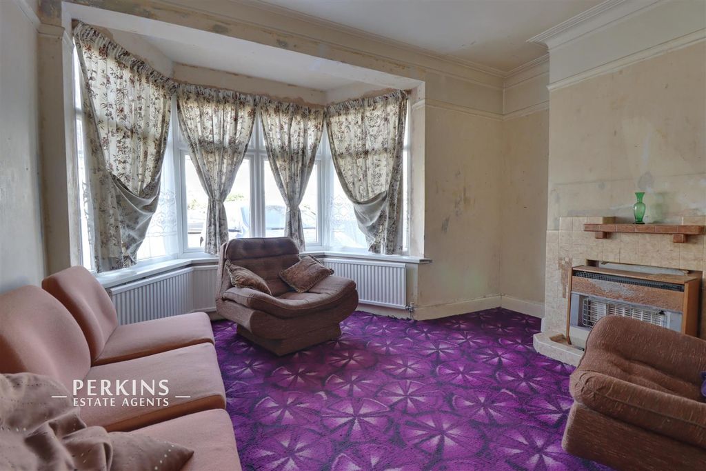 Property photo 1 of 8 Rec.Jpg