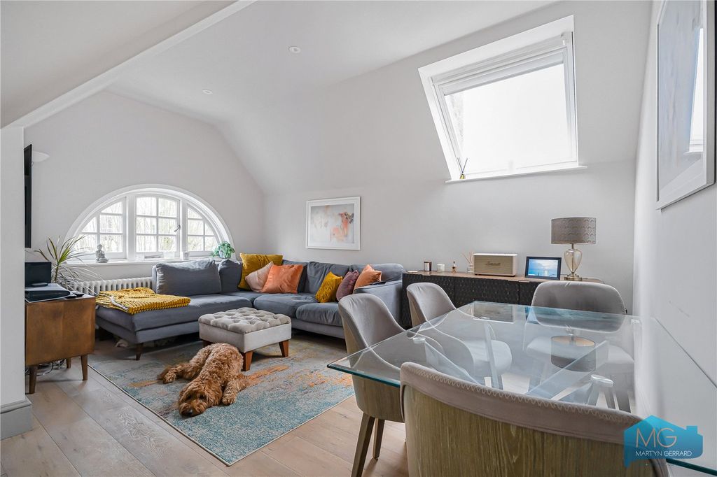 Property photo 2 of 14 Picture No. 19