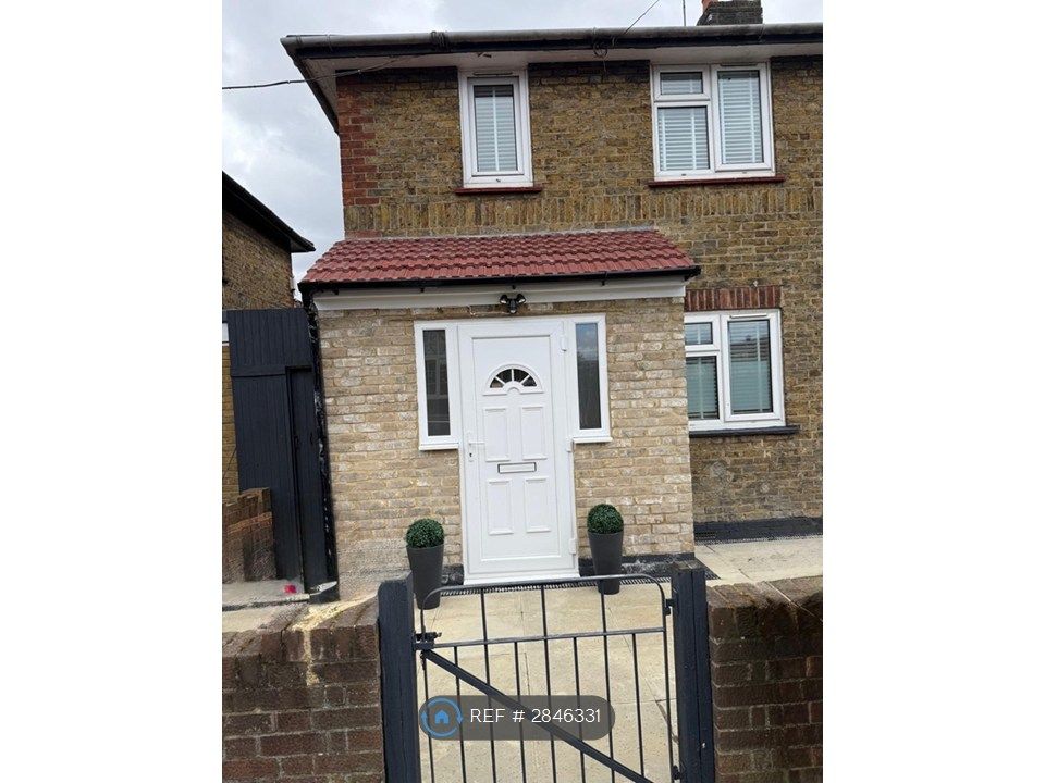 Property photo 3 of 27