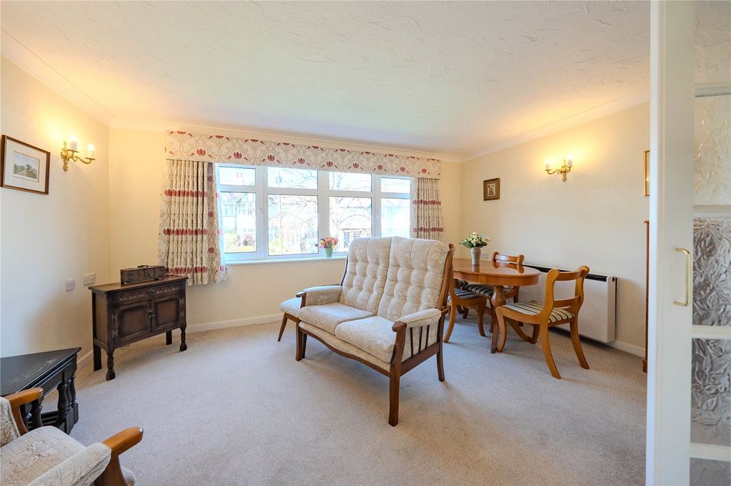 Property photo 2 of 11 Picture No. 02