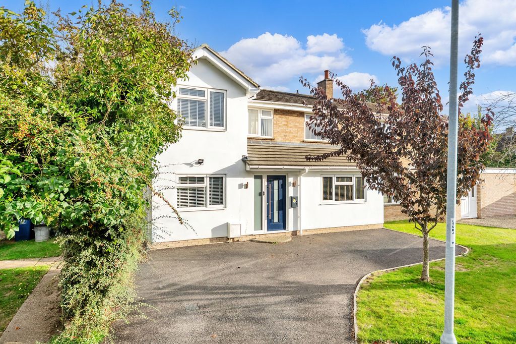 Property photo 1 of 29
