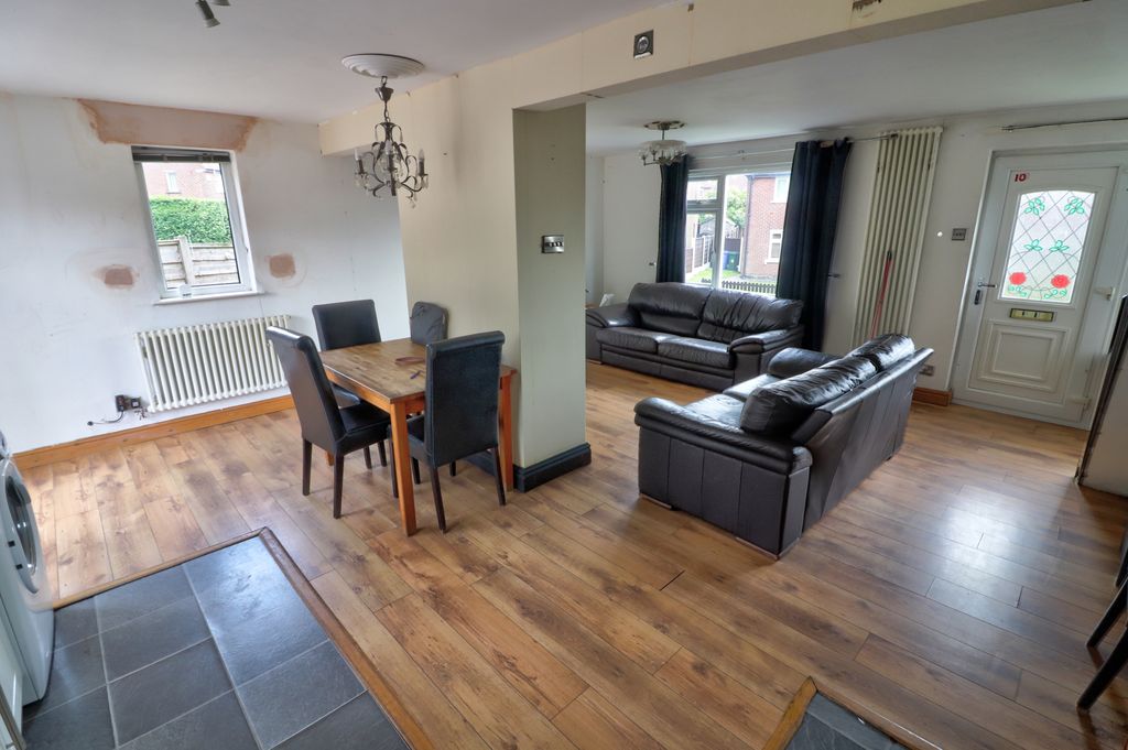 Property photo 2 of 13 Open Plan Living