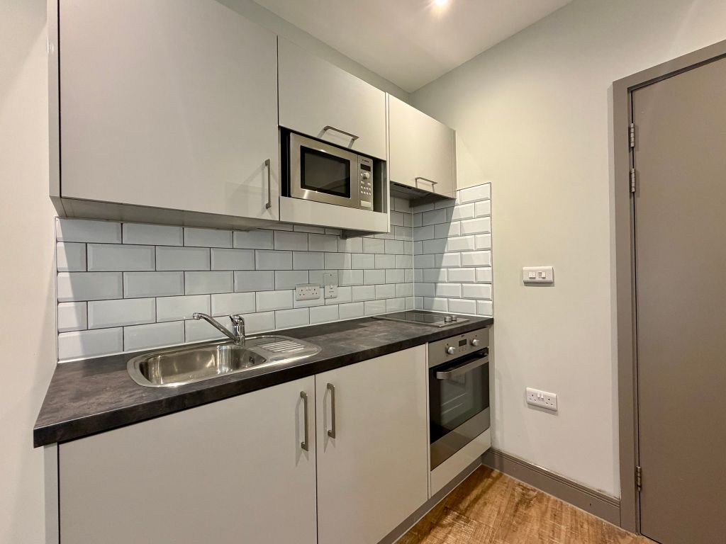 Property photo 2 of 13 Kitchen