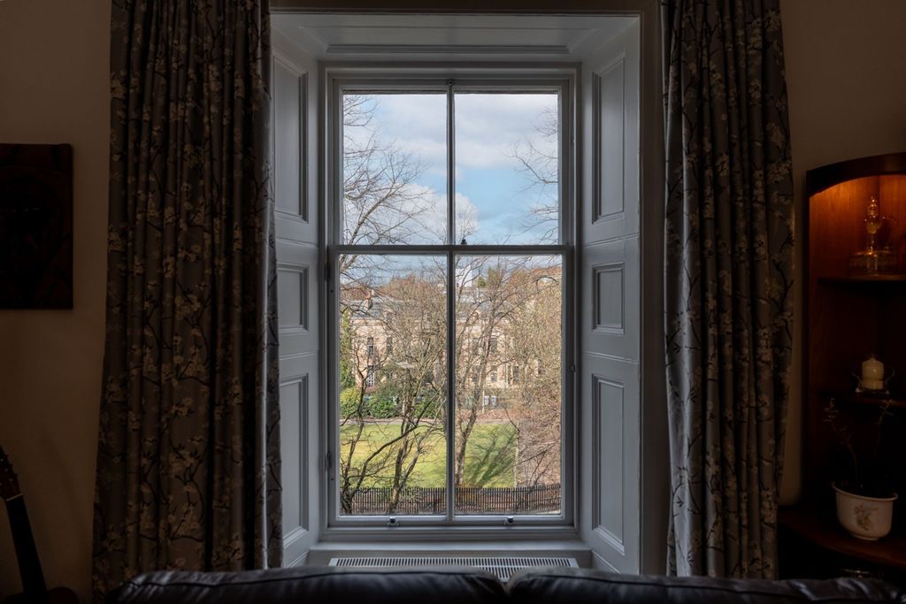 Additional image 7 of 2 bed flat for sale15 Crown Road North, Dowanhill G12