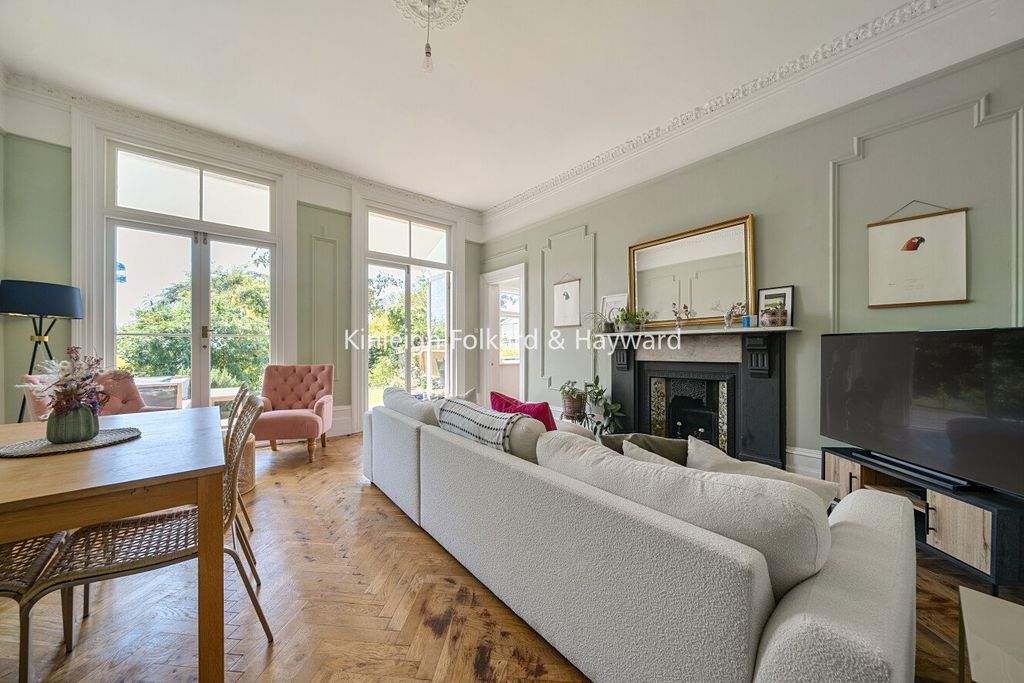 Property photo 1 of 20 Picture No. 12