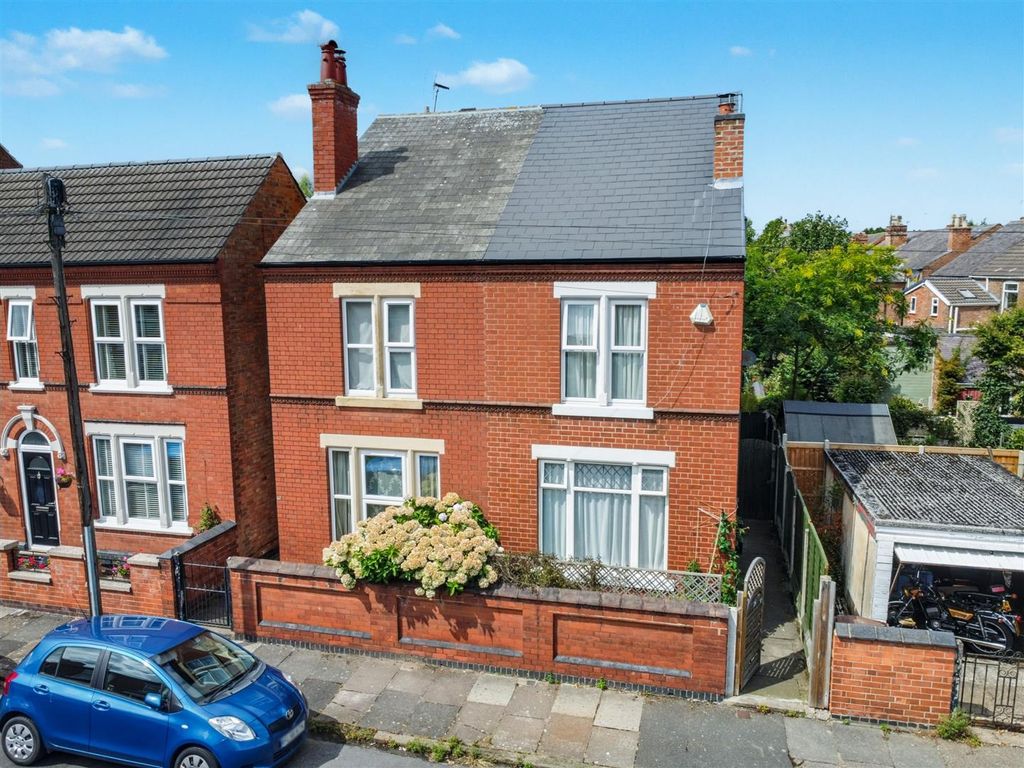 Property photo 1 of 24