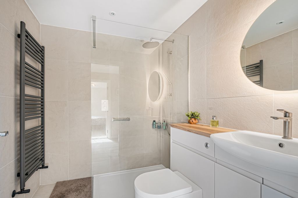 Property photo 3 of 22 Family Shower Room