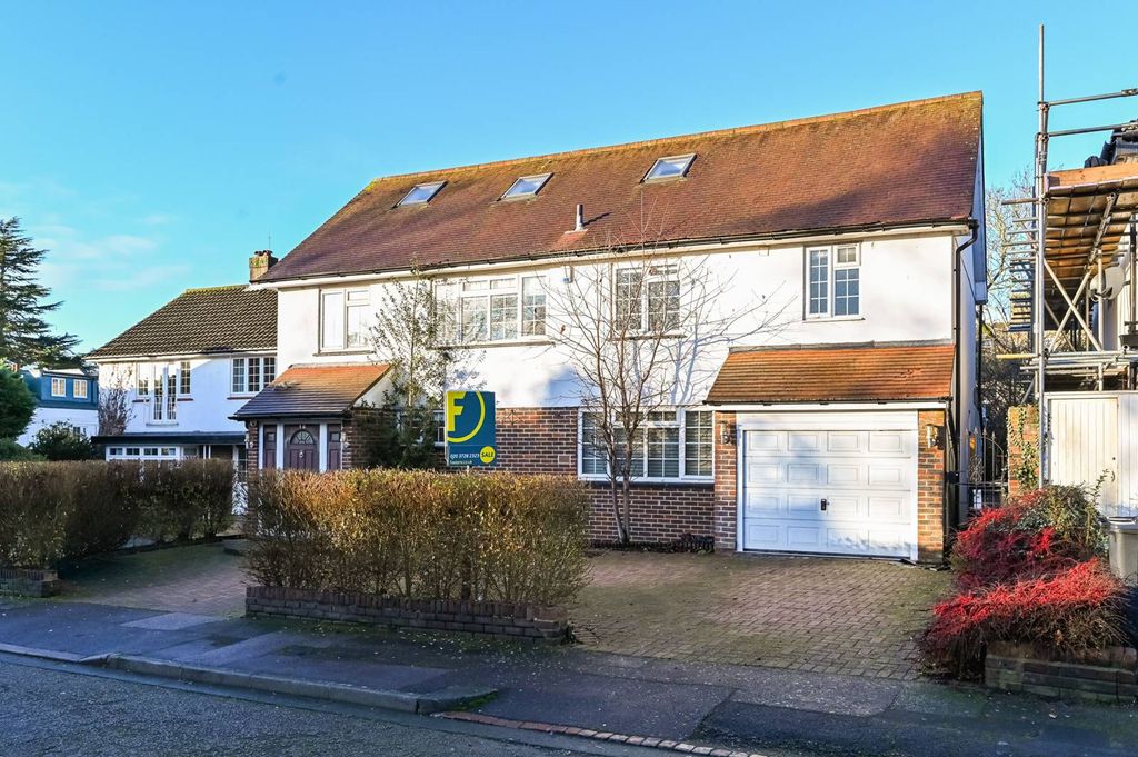 Property photo 2 of 29