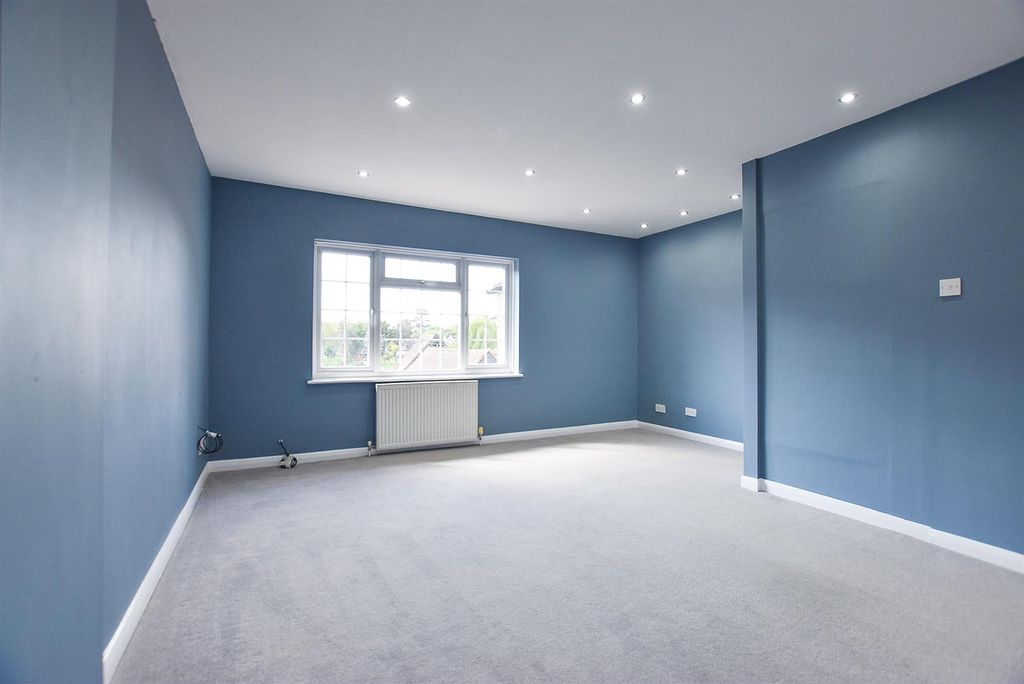 Property photo 3 of 9 Living - Dining Room..Jpg