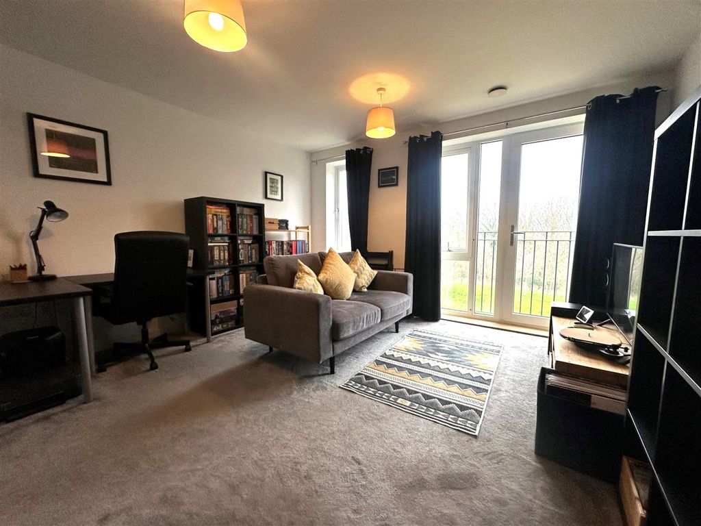 Property photo 3 of 11 Coopers Estate Agents