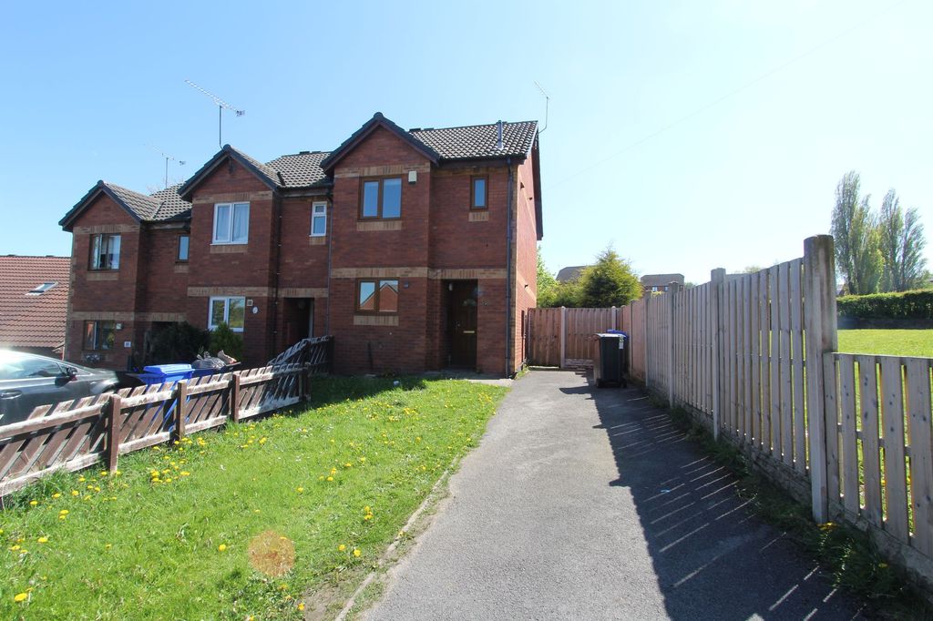 Property photo 1 of 11