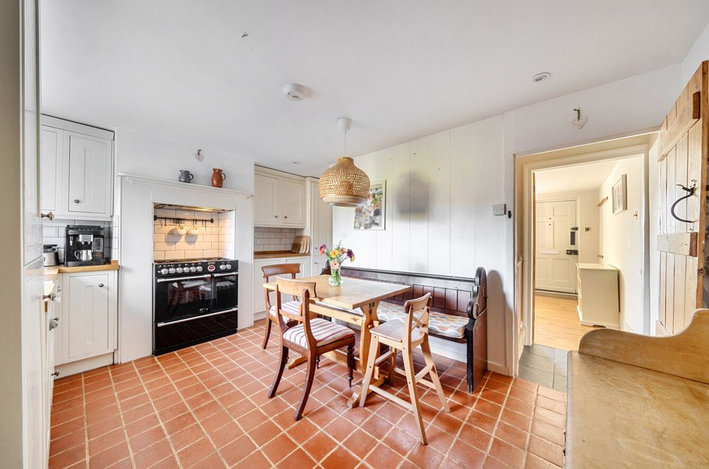 Property photo 2 of 22 1500854-18-6A914A...