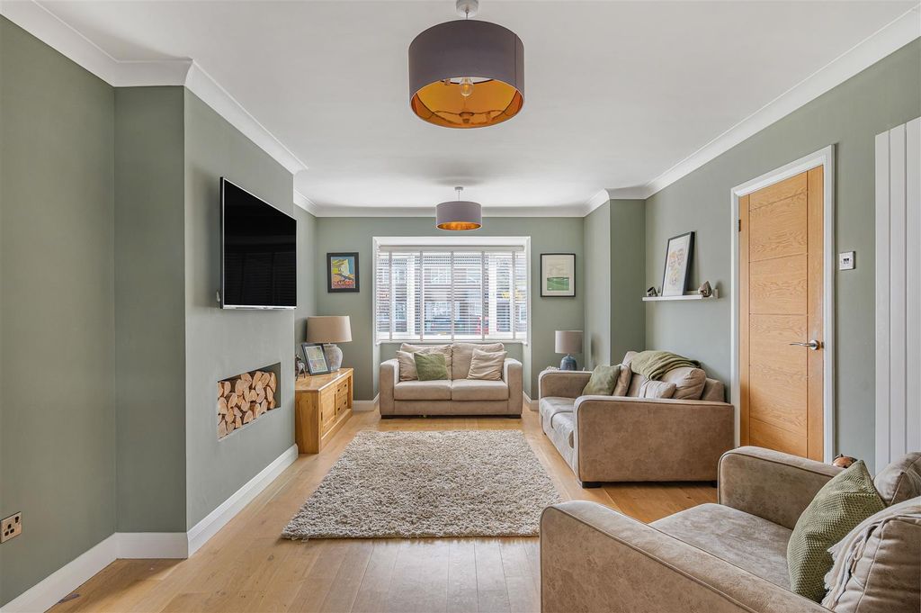 Property photo 2 of 29 Living Room