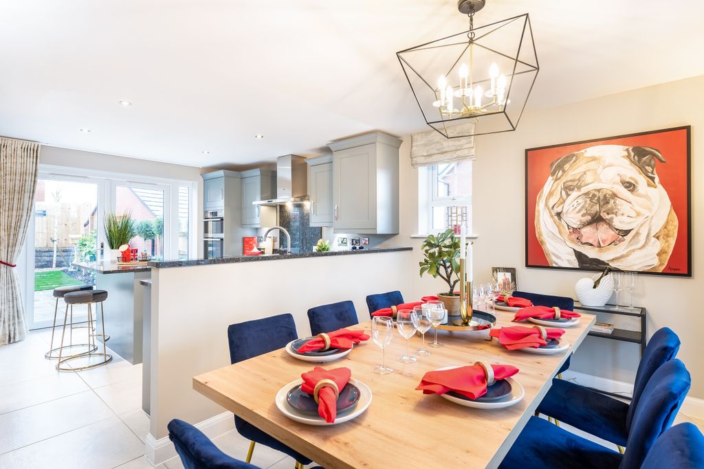 Property photo 3 of 10 Avondale Special Kitchen Dining