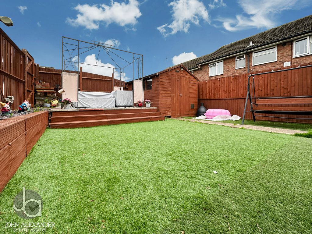 Property photo 2 of 16 20251111_140833607_0.5