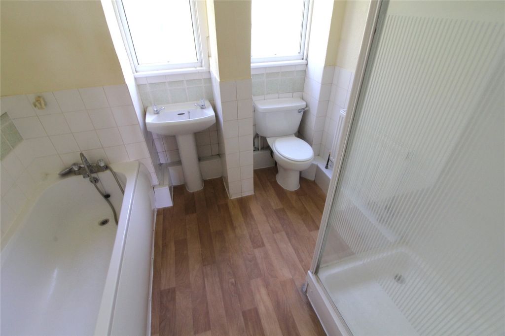 Property photo 3 of 7 Picture No. 13