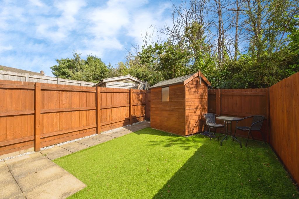 Property photo 2 of 11 Photo