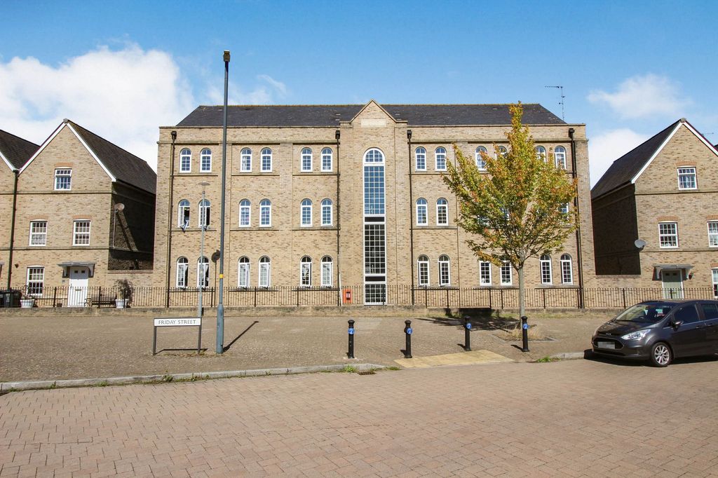 Property photo 1 of 10