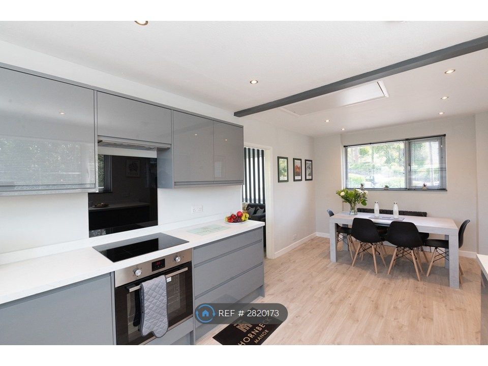 Property photo 3 of 20 Kitchen Diner