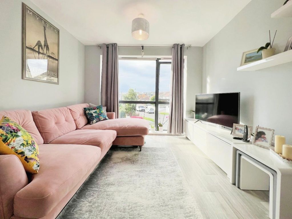 Property photo 3 of 13 1A611c70-8.Jpg