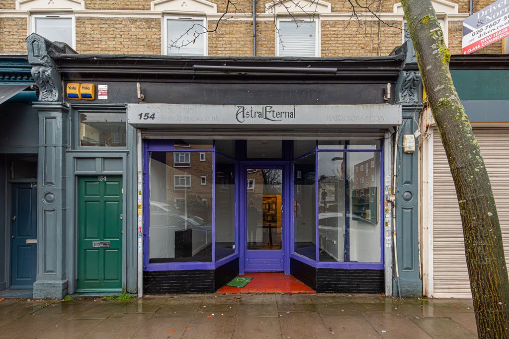 Property photo 1 of 10 Tollington Park 154-009