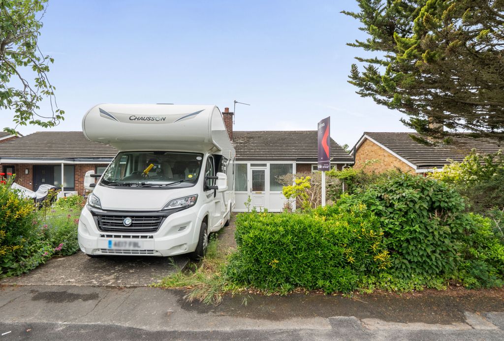 Property photo 2 of 15 1464559-21-6A0Ecc...
