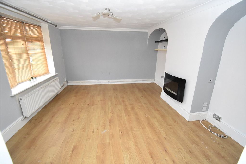 Property photo 2 of 15 Picture No. 09