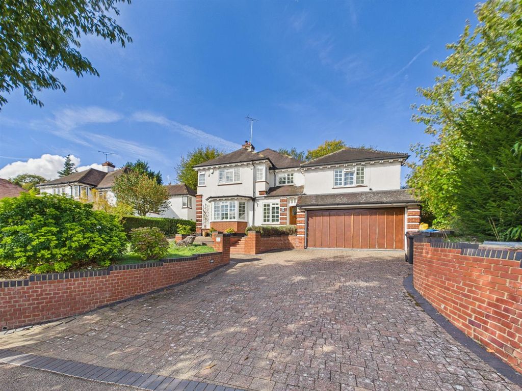 Property photo 1 of 37 Cam01563G0-Pr0351-Still049.Jpg