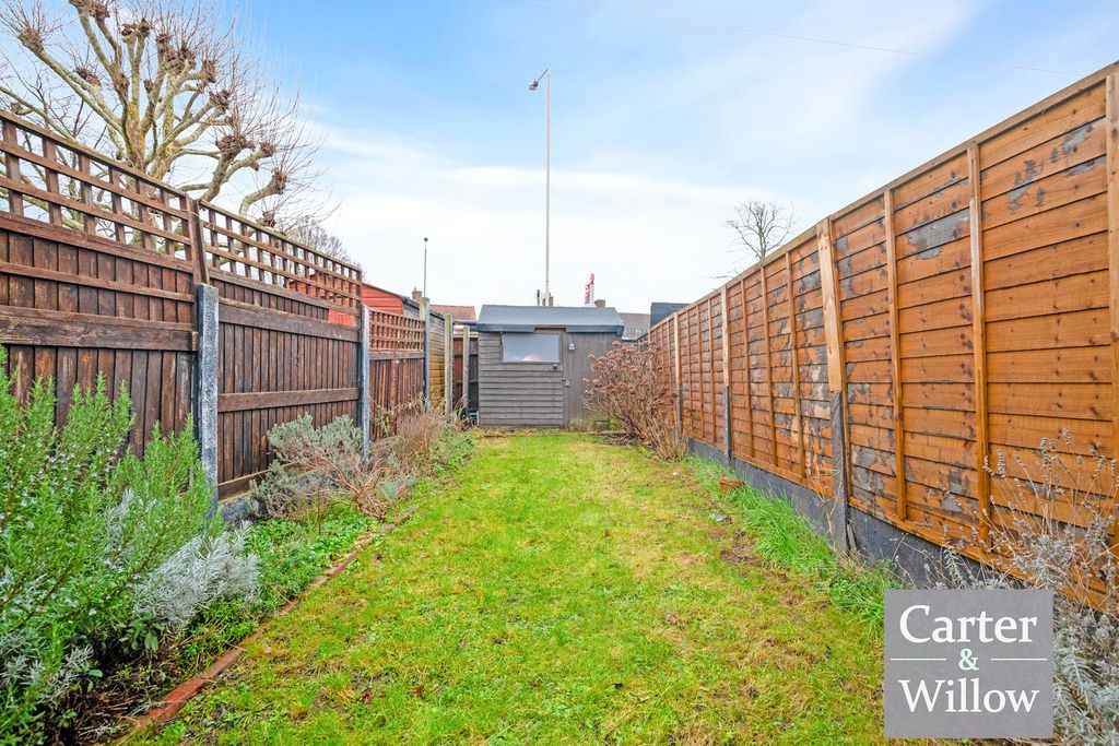 Property photo 3 of 15