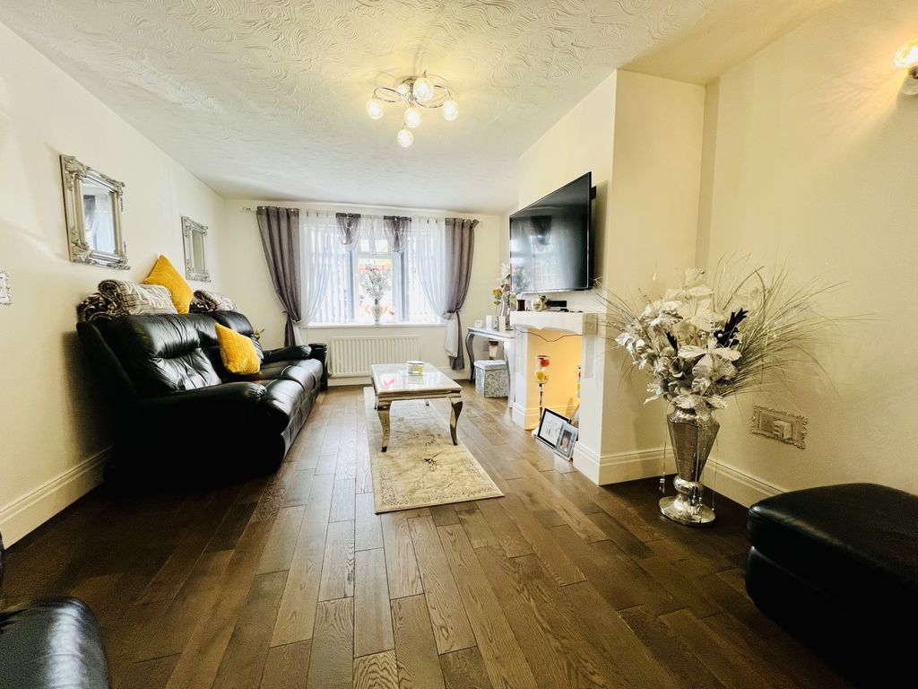 Property photo 2 of 15 Img_1635