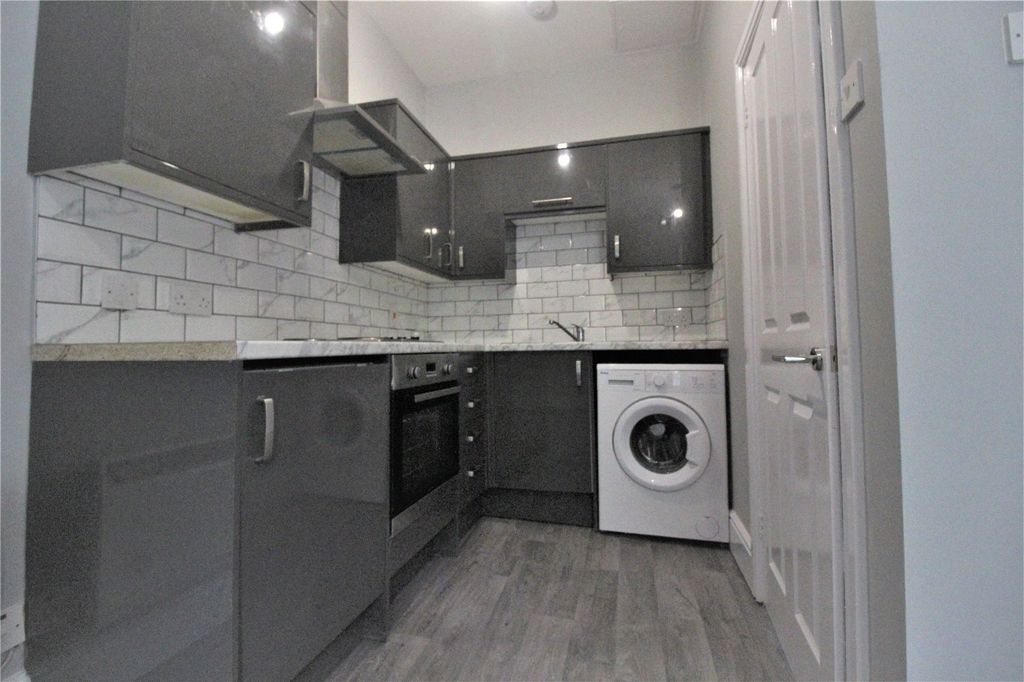 Property photo 2 of 8 Picture No. 02