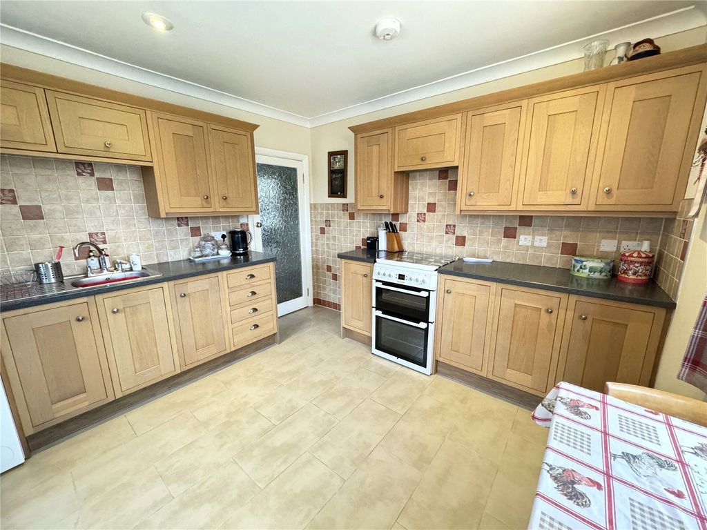 Property photo 2 of 11 Picture No. 02