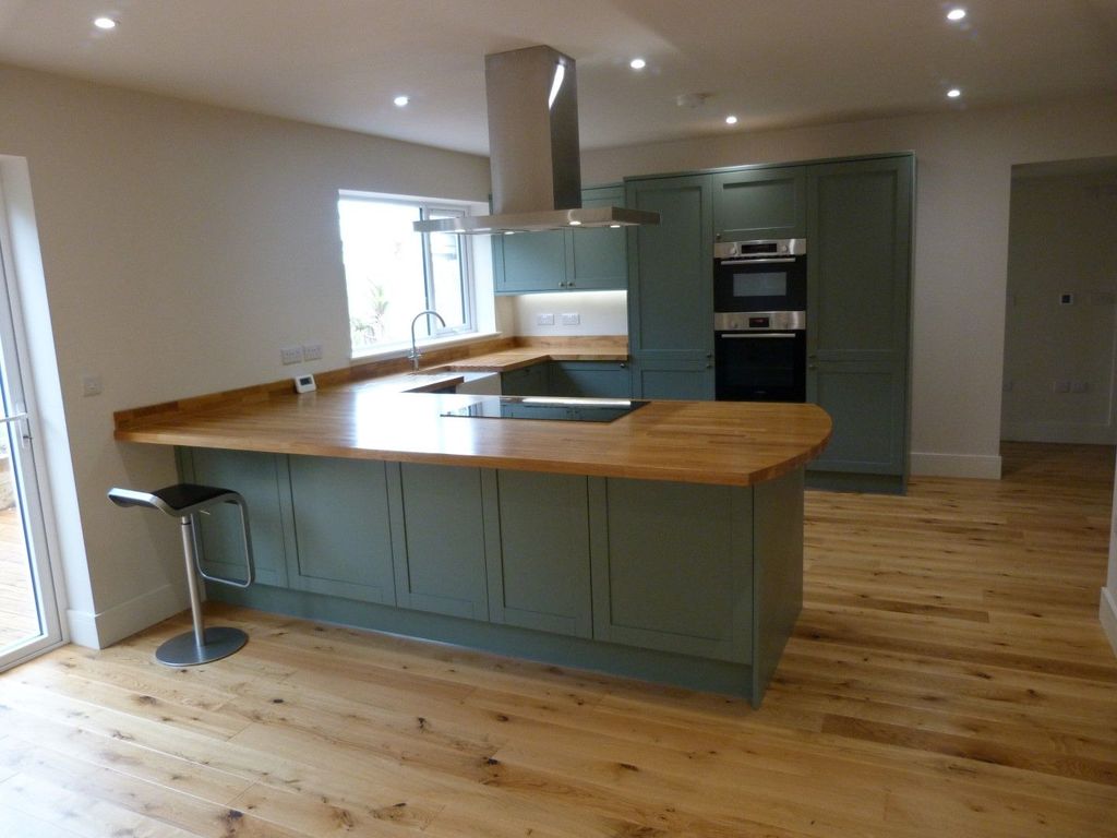 Property photo 3 of 13 Photograph 3